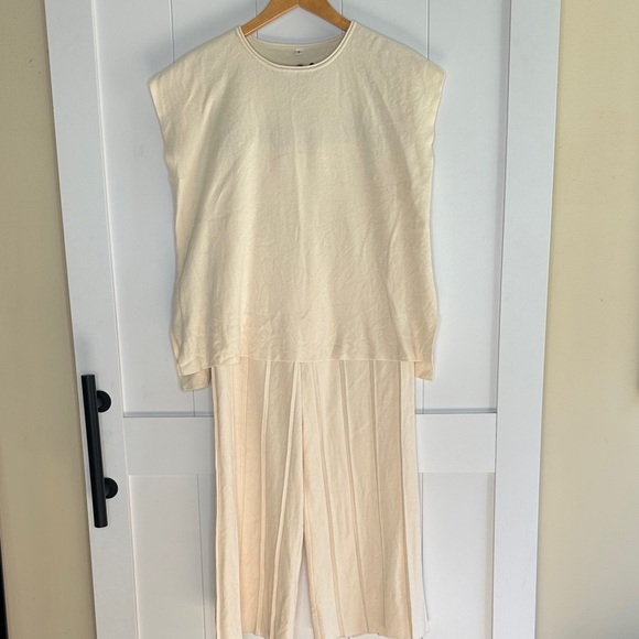 Amazon Pants - Cream Women's Top and Pants Set Size Small